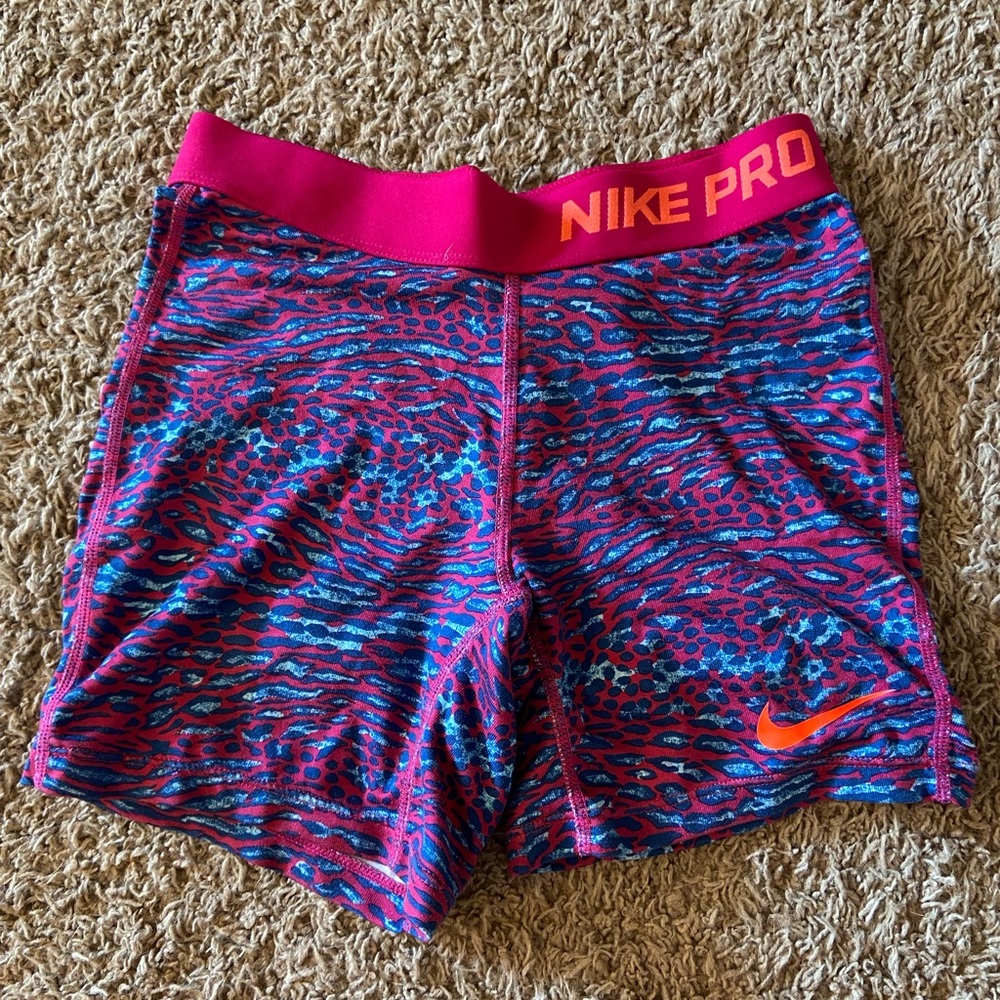Youth Large Nike pros